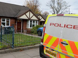 Supporting image for story: Police given extra time to quiz West Bromwich murder suspect