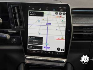 Supporting image for story: Renault becomes first vehicle manufacturer to put Waze in its cars