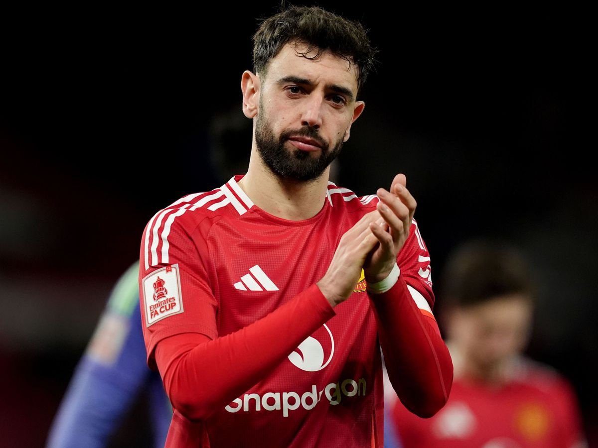 Ruben Amorim thinks Bruno Fernandes wants to stay at Man Utd amid Saudi interest   Express & Star