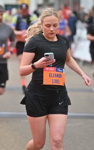 This fantastic runner found it so easy she was updating her Instagram