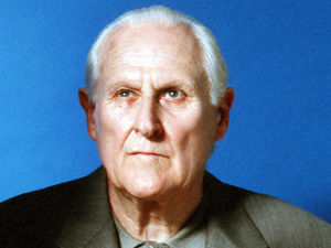 Supporting image for story: Peter Vaughan: Obituary