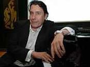 Supporting image for story: Jools keeps the party going