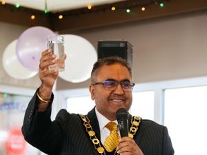 Supporting image for story: We cannot just sit back and do nothing in cost of living crisis, says mayor