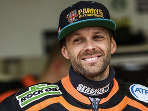 Supporting image for story: Rory Schlein returns as Wolves face tough trip