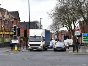 Supporting image for story: Walsall shooting: Shaken schoolchildren run home as man shot in afternoon drive-by
