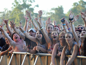 Supporting image for story: Fans enjoy V Festival at Weston Park - in pictures
