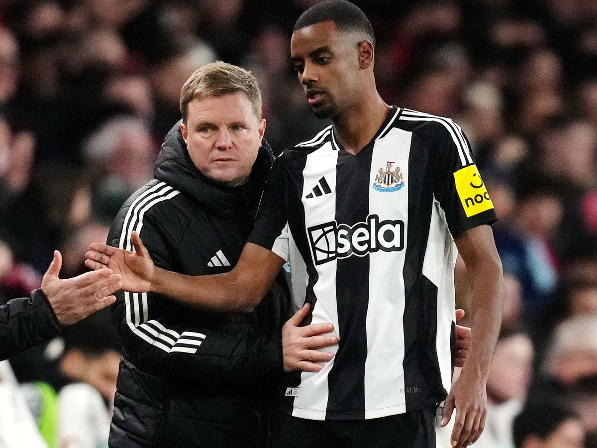 Eddie Howe says Alexander Isak future &lsquo;irrelevant&rsquo; when Newcastle face Liverpool