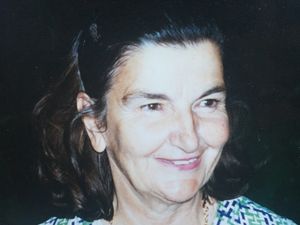 Supporting image for story: Law whiz who helped save family's Shropshire home dies