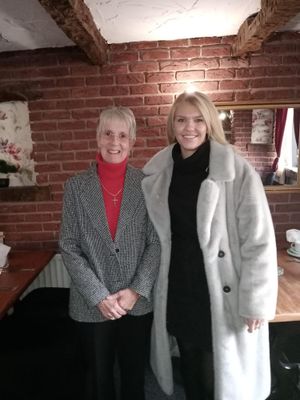 Sue & Chloe at Jennifer Ashe & Son's Dove Bereavement Group