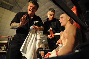 Ricky Hatton works in the Sam Evans corner. Picture by Dave Hamilton.
