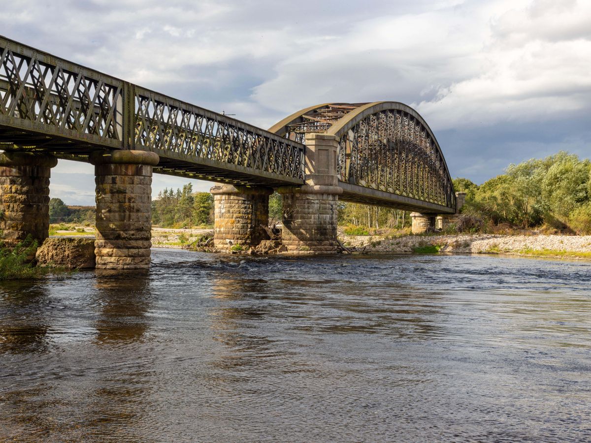 Historic Spey Viaduct collapses into river Historic Spey Viaduct collapses into river