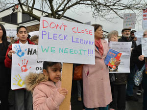 Supporting image for story: 100 gather to oppose Pleck library closure