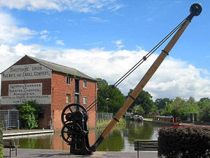 Supporting image for story: Battle begins to save Ellesmere canal warehouse