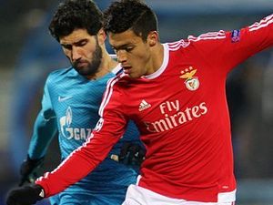 Supporting image for story: Raul Jimenez: Who is the Mexico international set for Wolves?