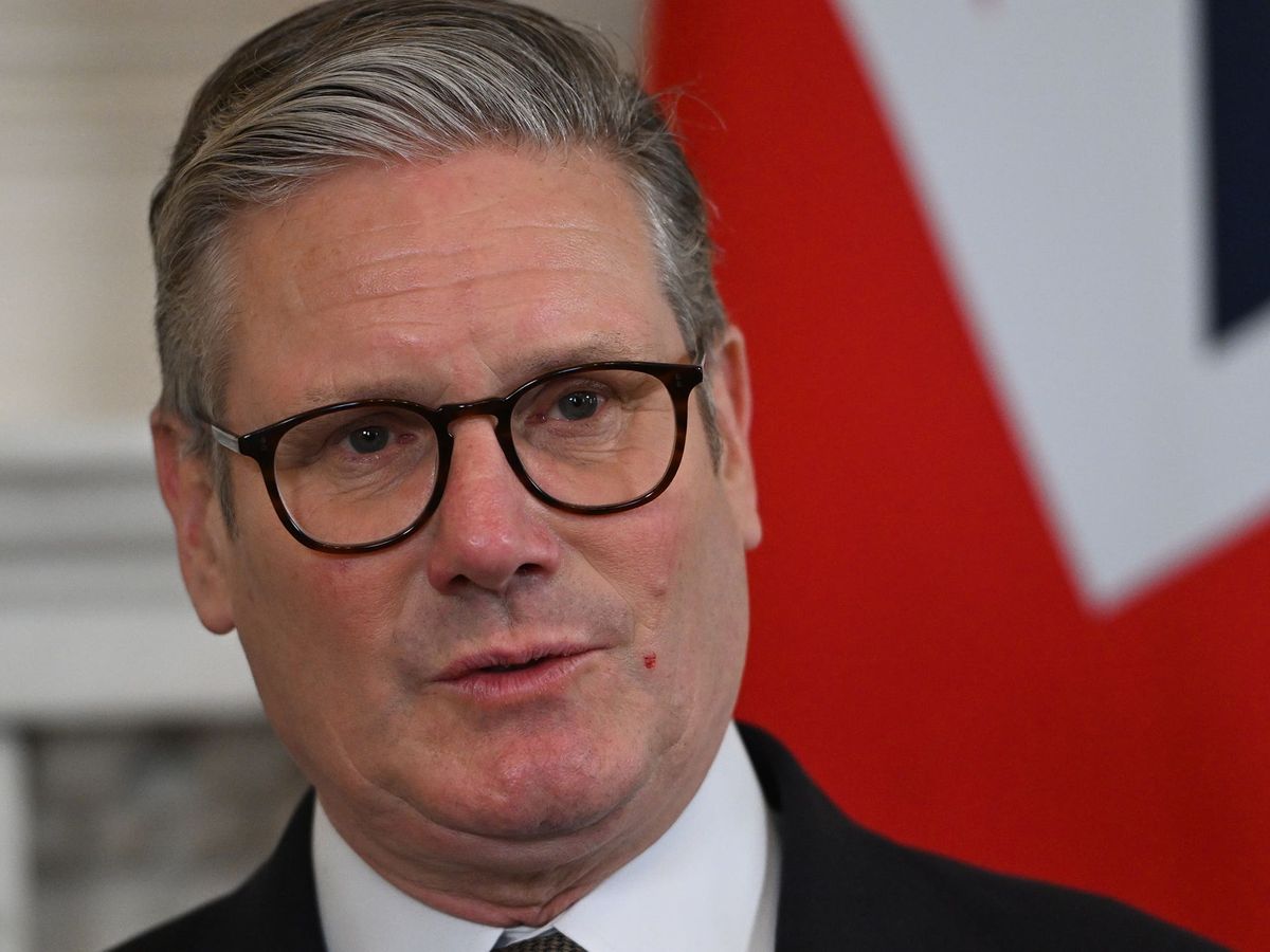 Starmer speaks to world leaders as FTSE 100 plunges after Trump’s tariffs