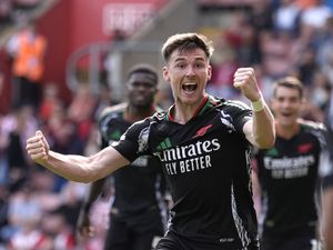 Supporting image for story: Kieran Tierney gives Arsenal final-day victory