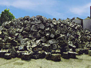 Supporting image for story: Beer keg crime barons behind bars