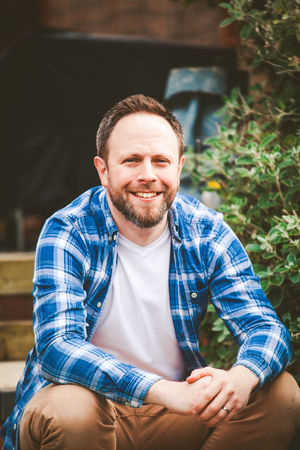 Podcaster Adam Kirtland