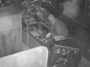 CCTV shows Shane O'Malley and an accomplice raiding Hansons Auctioneers building in Derbyshire