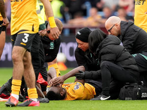 Supporting image for story: Wolves issue updates on injured trio