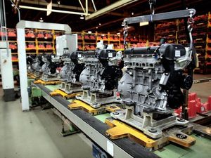 Supporting image for story: UK engine manufacturing drops 1.7 per cent