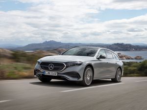Supporting image for story: New Mercedes E-Class Estate arrives with more interior space and extra tech
