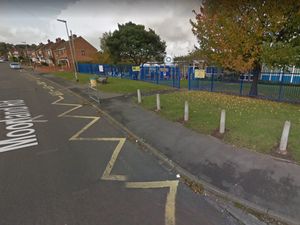 Supporting image for story: Woman threatened by man outside Cannock primary school