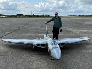steve Kilbon with his Vulcan larest flying model in the world