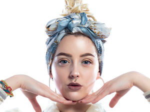 Supporting image for story: Halesowen's rising unsigned star Eve Pitt talks albums and awards