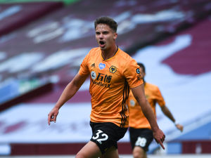 Supporting image for story: Wolves boss Nuno: I'm so happy for Leander Dendoncker 