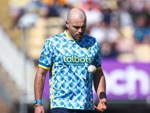 Supporting image for story: Bears spinner agrees new deal on eve of T20 Blast
