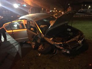 Supporting image for story: Driver flees scene of Wednesbury crash