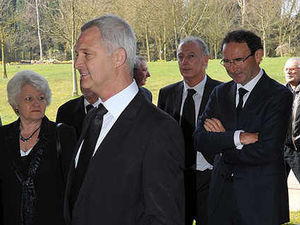 Supporting image for story: Football stars remember Ray Matts