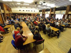 Supporting image for story: High tensions as hundreds oppose Darlaston travellers site plan