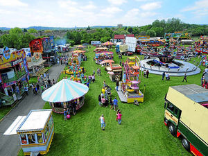 Supporting image for story: Glorious sun brings out carnival crowds across region
