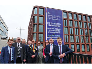Supporting image for story: Civil servants based in West Midlands on strike over office closure fears and working conditions