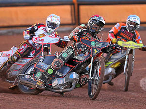 Supporting image for story: Jacob Thorssell inspires Wolves to home win