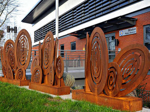 Supporting image for story: Councillor condemns Bilston police station's closure to public