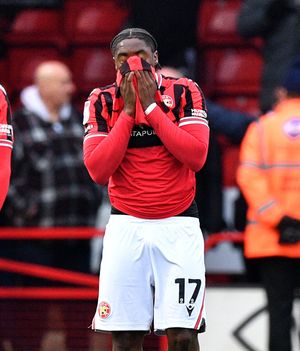 Walsall suffered their fourth successive home defeat against Notts County on Saturday.