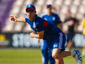 Supporting image for story: Danny Briggs signs new deal for longer spell with Bears