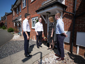 Supporting image for story: Sir Keir Starmer and Ed Miliband drop in on home of West Midland mother-of-three - here's what happened