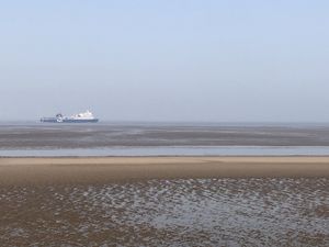 Supporting image for story: Boy missing after swimming with friends in River Mersey, police say