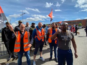 Supporting image for story: 'We don't have enough to survive': Jobcentre security staff in second week of striking over pay