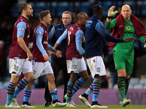 Supporting image for story: Villa 1 Man United 1 - Report and pictures