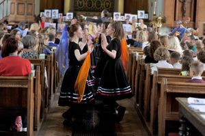A music concert held at St Mary's Church in Bridgnorth for a performance of Peer Gynt. Story adapted by David Carr with dancers from Oldbury Wells School, along with the Bridgnorth Sinfonia