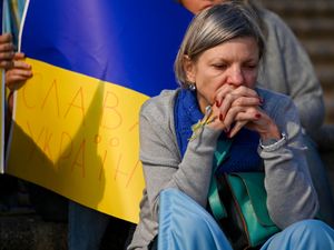 Supporting image for story: In pictures: Ten days of war in Ukraine