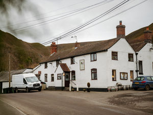 Supporting image for story: Picturesque pub has till taken in burglary
