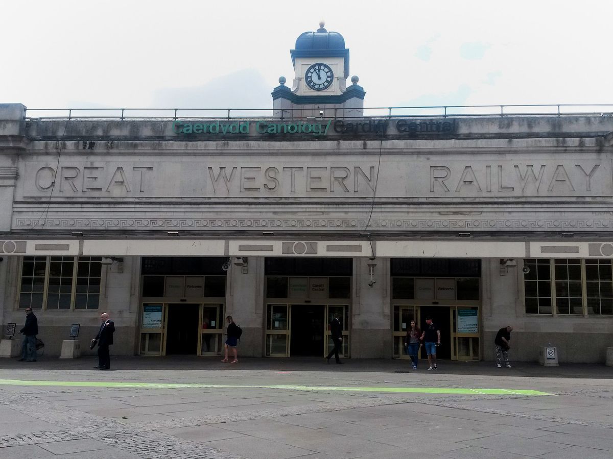 Welsh railways to get £445m investment in spending review