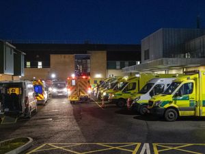 Supporting image for story: More than 2,000 Covid cases recorded in Northern Ireland in 24-hour period