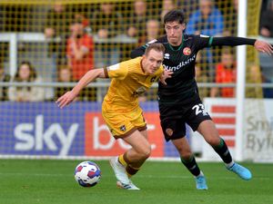 Supporting image for story: Buoyant Sutton come to Walsall looking up at the play-offs